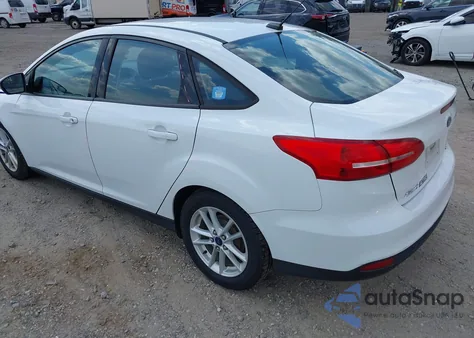 2015 Ford Focus Se z USA, uszkodzony, nr VIN 1FADP3F27FL202192